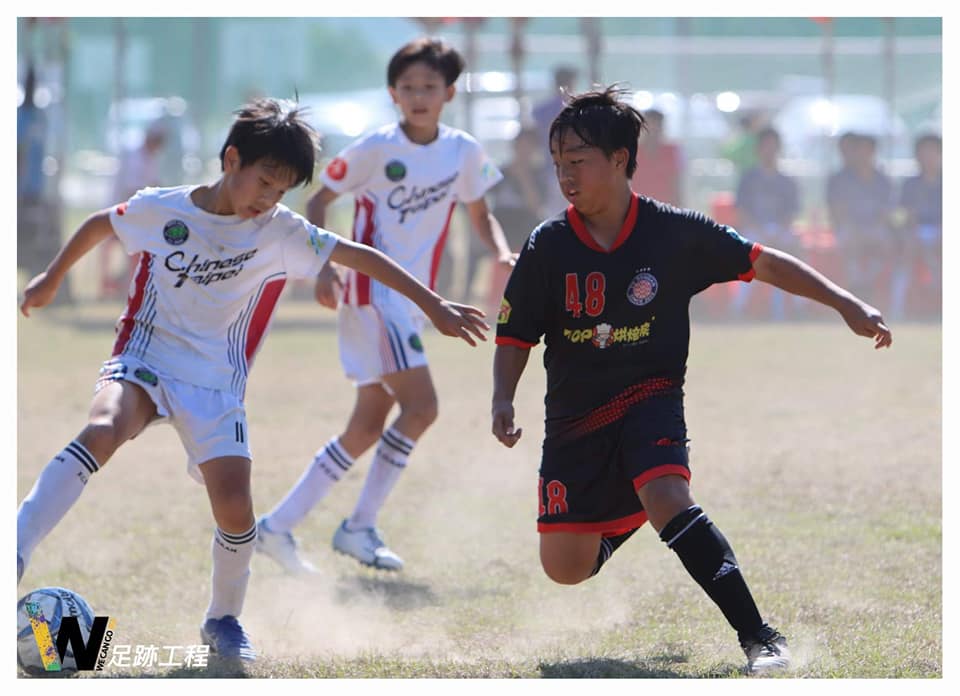 兒童足球鞋改釘搭配INXTINCT鞋墊效果心得推薦分享